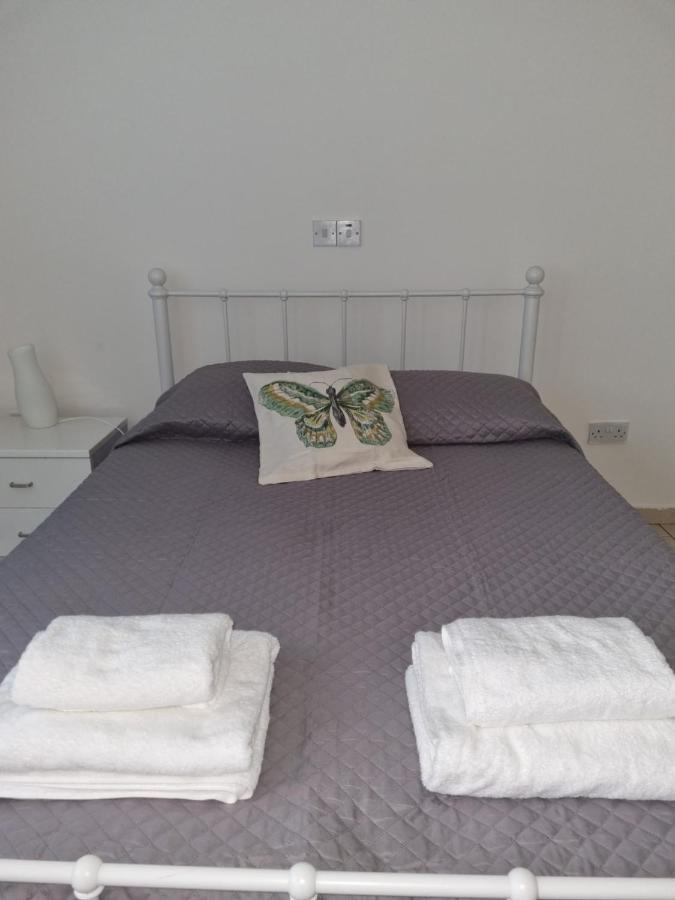 Cosy One Bedroom Apartment In Pafos Екстер'єр фото