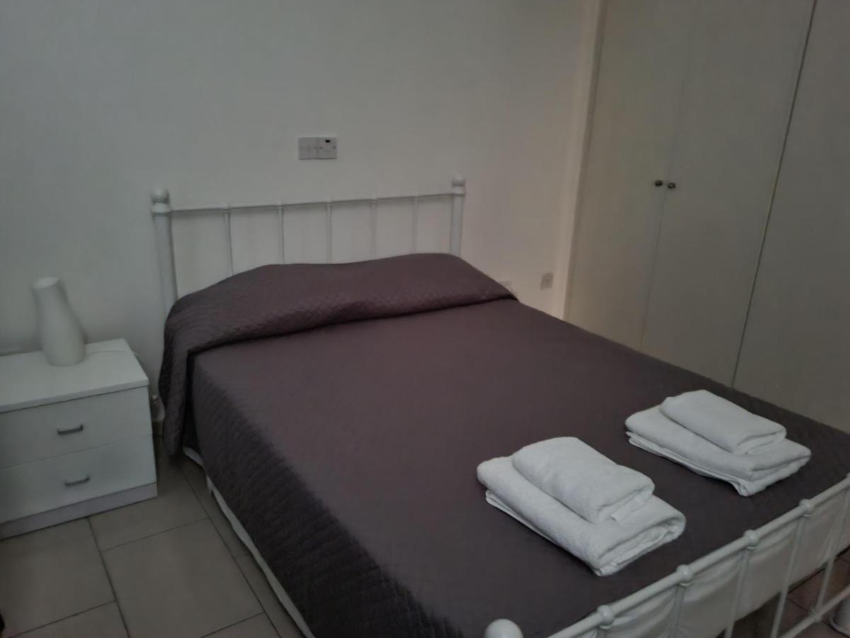 Cosy One Bedroom Apartment In Pafos Екстер'єр фото